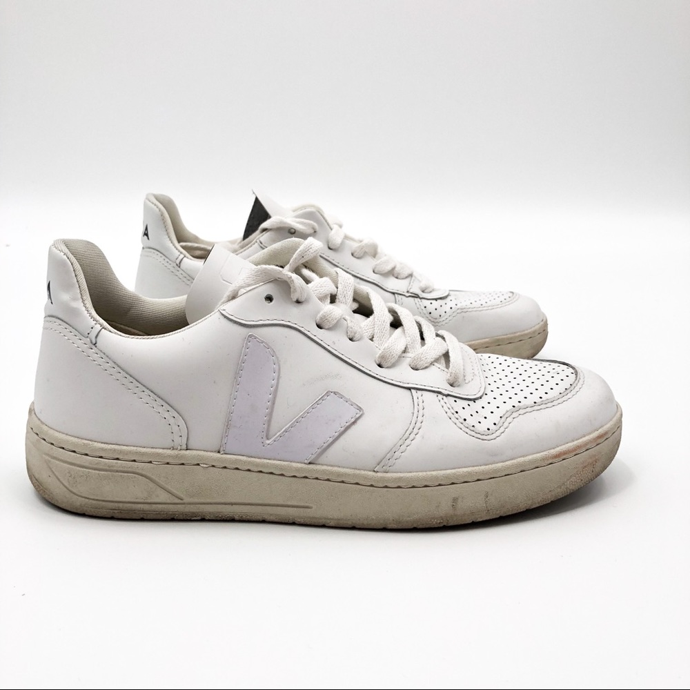 Veja V-12 Classic Court Low Top White Lace Up Sneakers Shoes Perforated 7